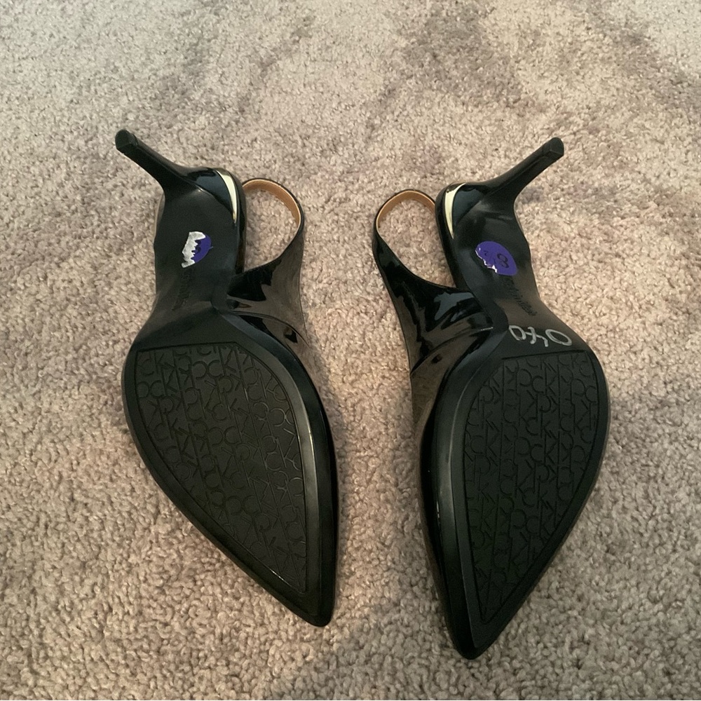 Calvin Klein - Picture 4 of 5